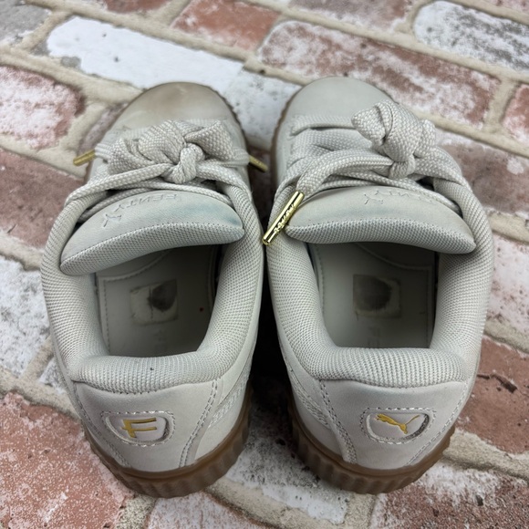 GIRLS Fenty Puma Creeper Phatty Nubuck Warm White Sneakers, Size 2.5 - Picture 4 of 10